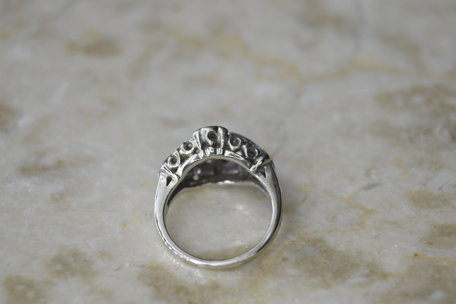 Antique Art Deco 14k White Gold Diamond Ring