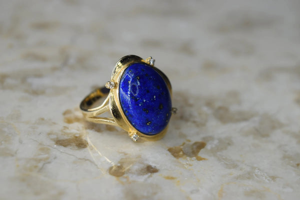 Vintage 14k Gold Lapis Lazuli Ring with Diamonds