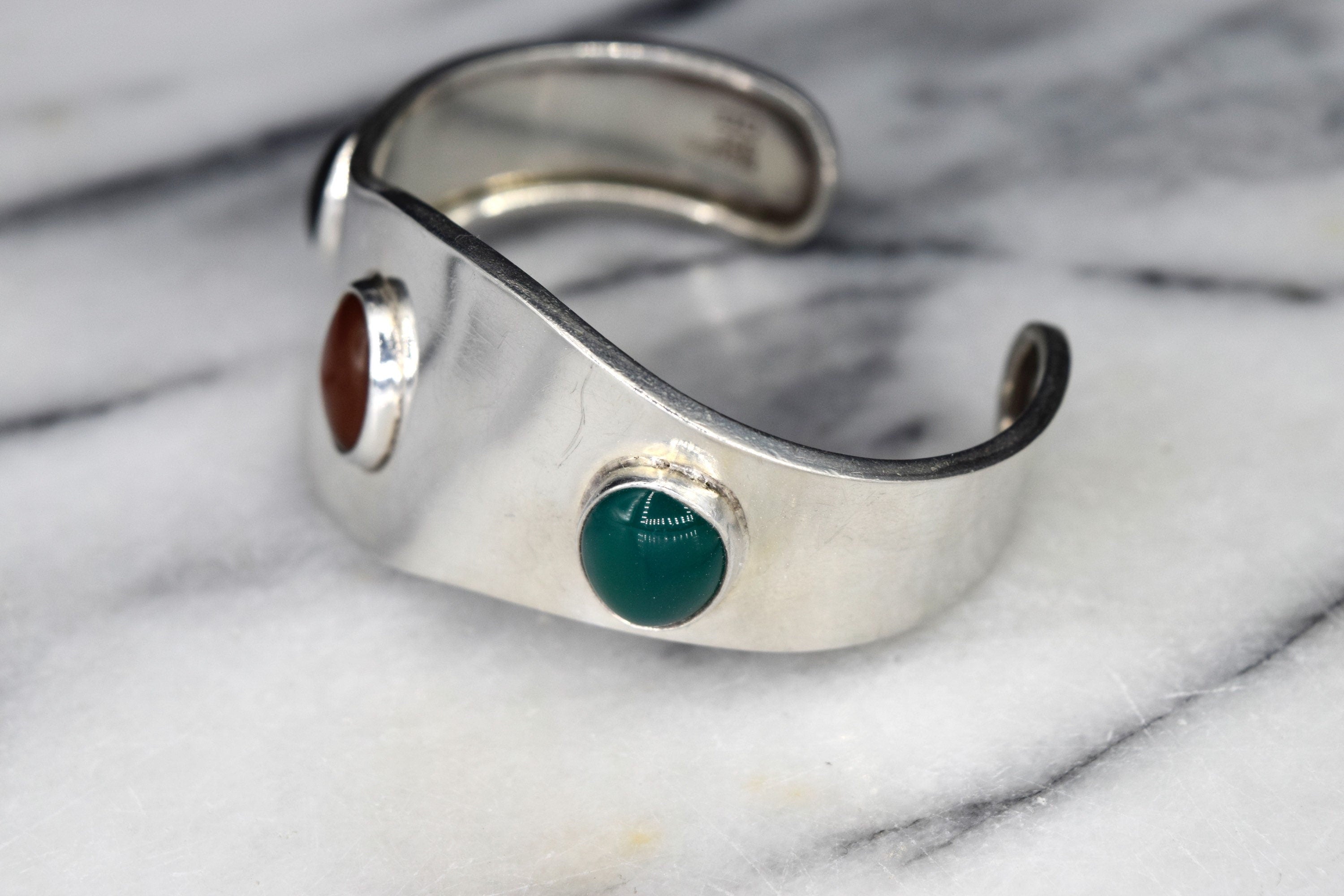 Vintage Mexican Sterling Silver Space Age Cuff Bracelet with Onyx, Carnelian, and Green Onyx
