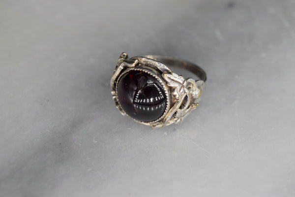 Antique Art Nouveau Garnet Cabochon Ring With Silver Shank