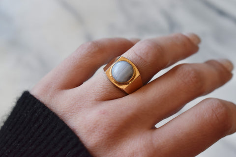 Vintage 18k Gold Lace Agate Ring