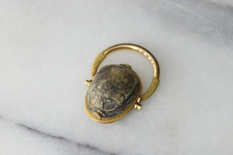 Antique Victorian 18k Gold Scarab Flip Ring