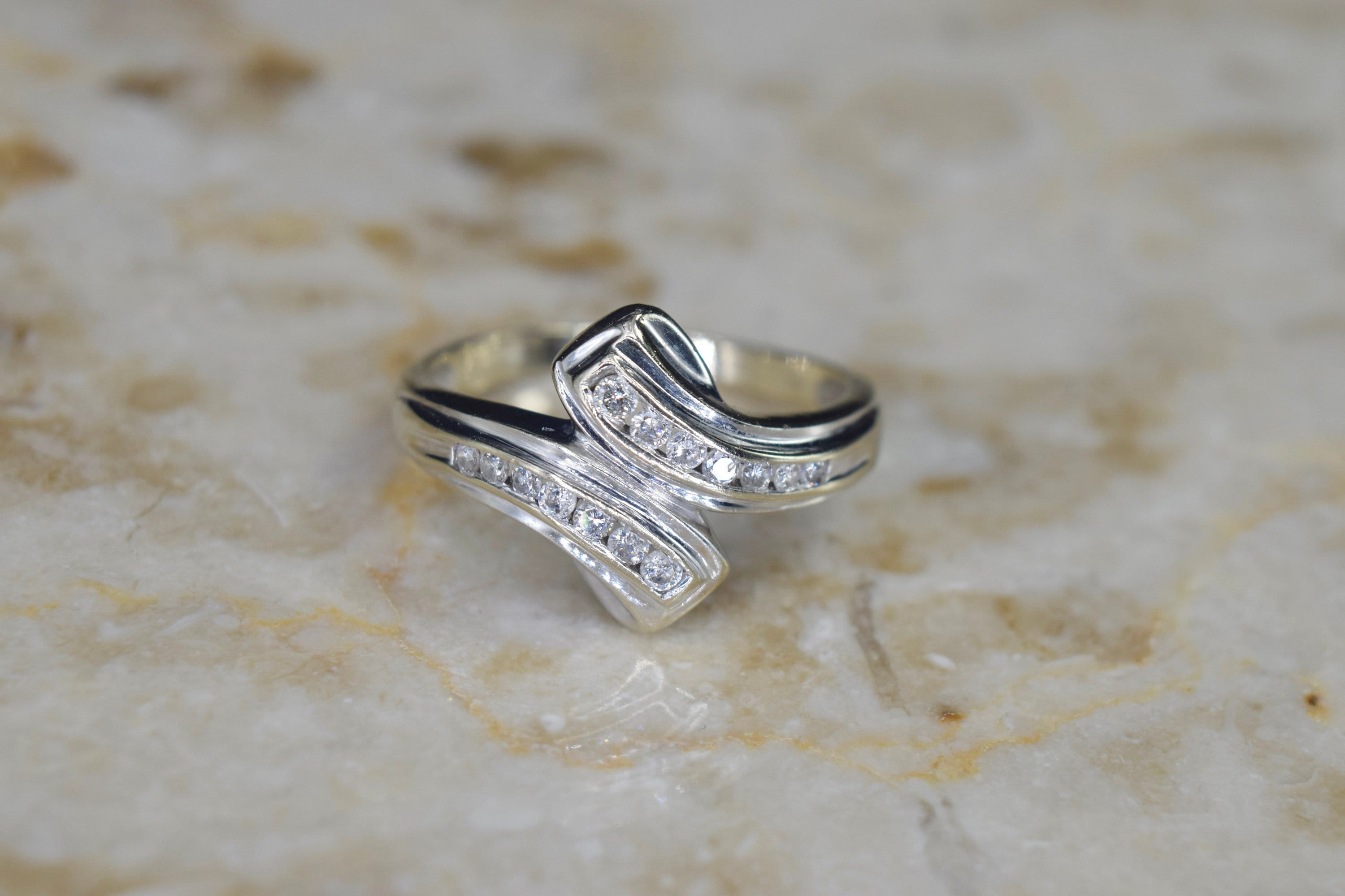 Vintage Art Deco Crossover Ring 14k White Gold with Diamonds c.1940s