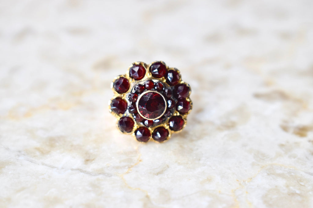 Antique Victorian 12k Gold Garnet Cluster Ring