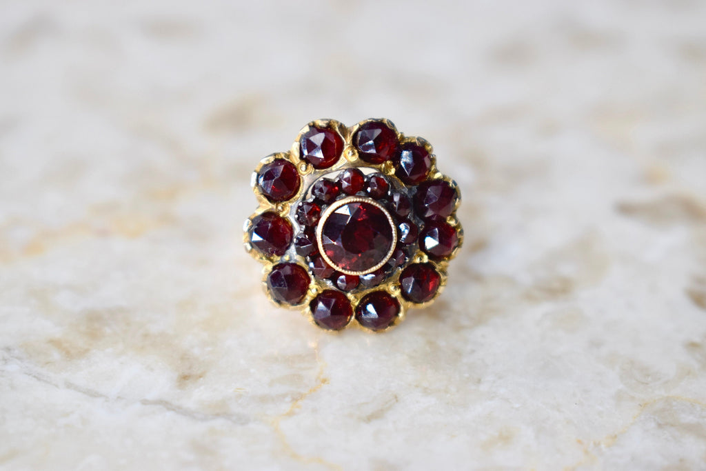 Antique Victorian 12k Gold Garnet Cluster Ring