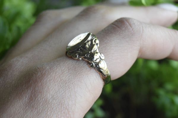Antique 14k Gold Signet Ring with Dragon Faces