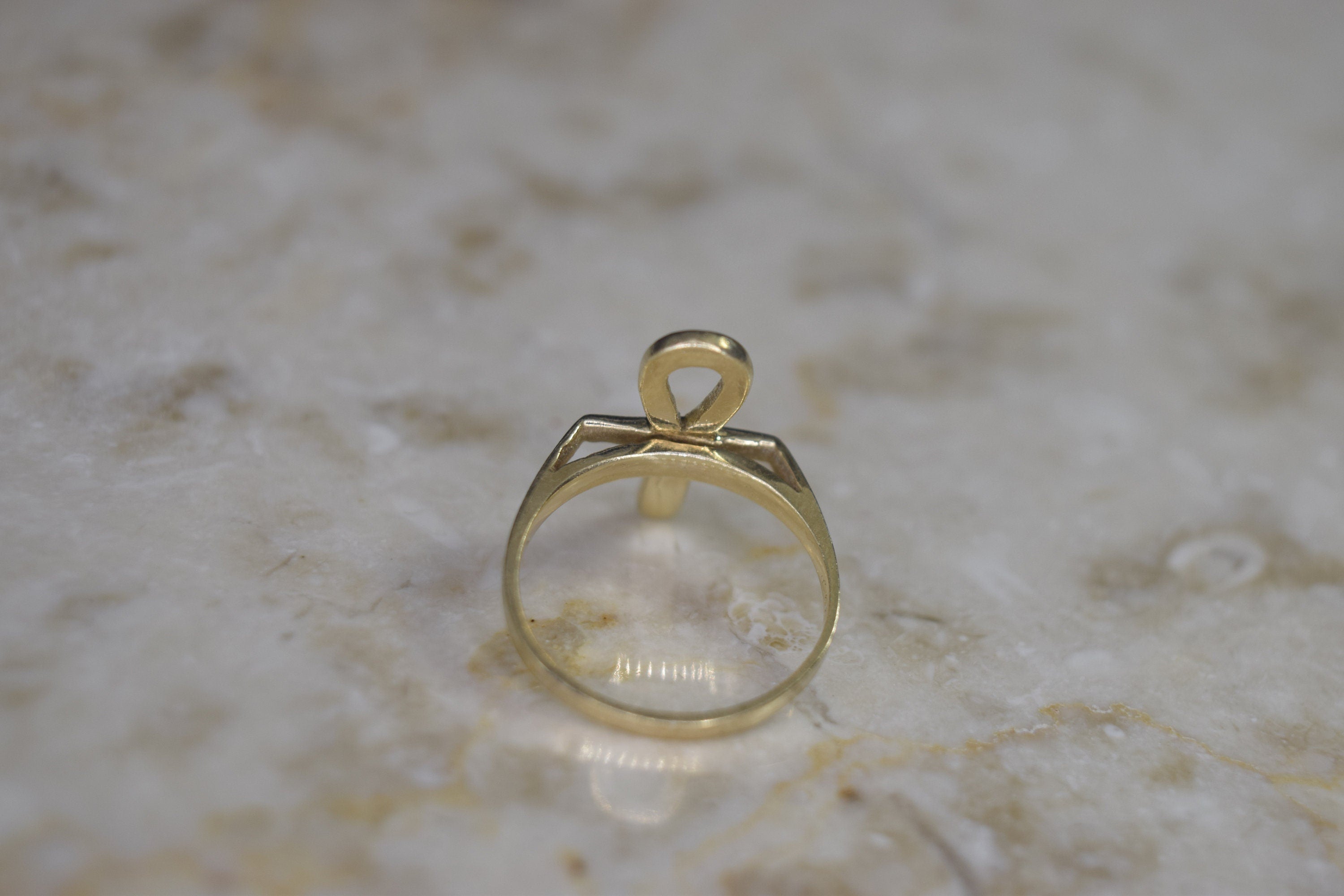 Vintage 14k Gold Egyptian Ankh Ring c.1970s