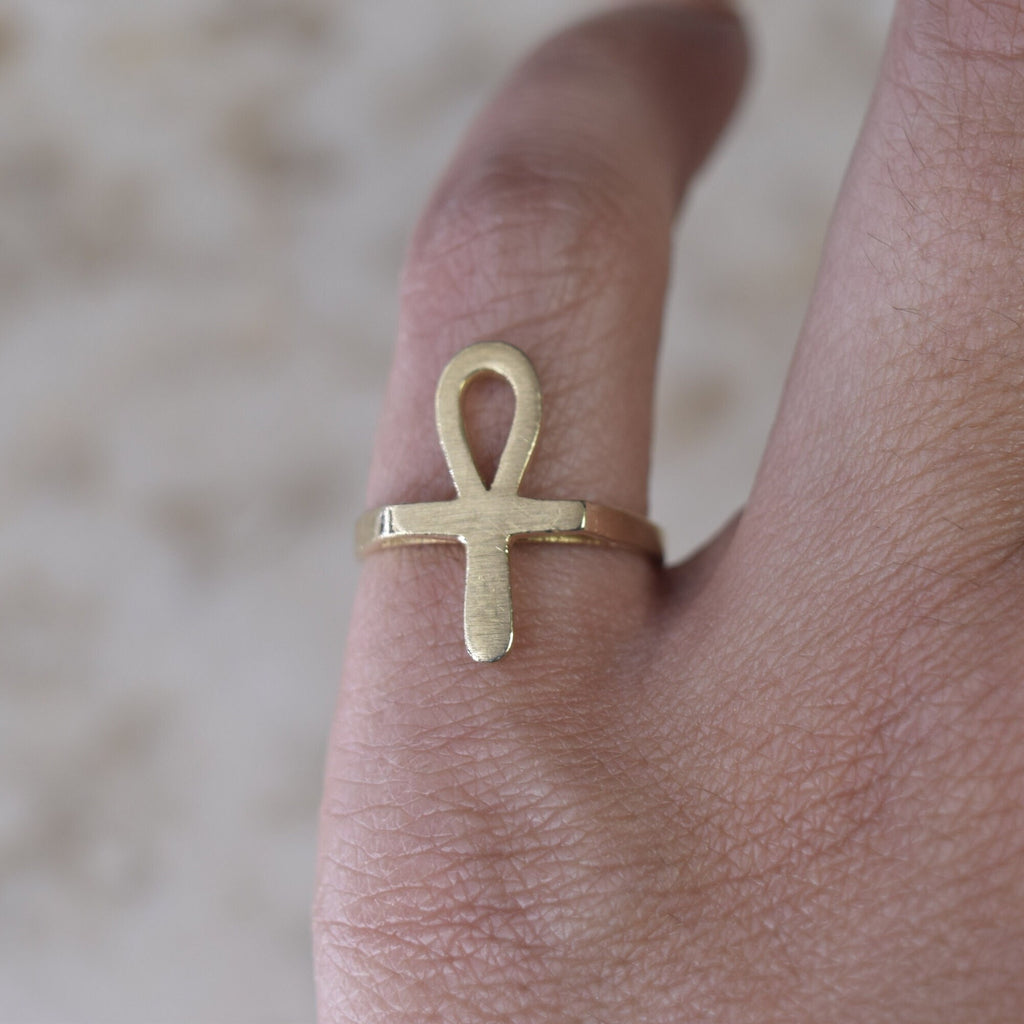 The Life Circle Ankh Ring in Vermeil Gold - AMMANII