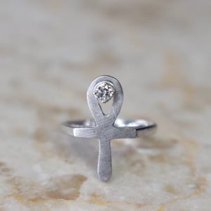 Vintage 14k White Gold Ankh Ring with Diamond