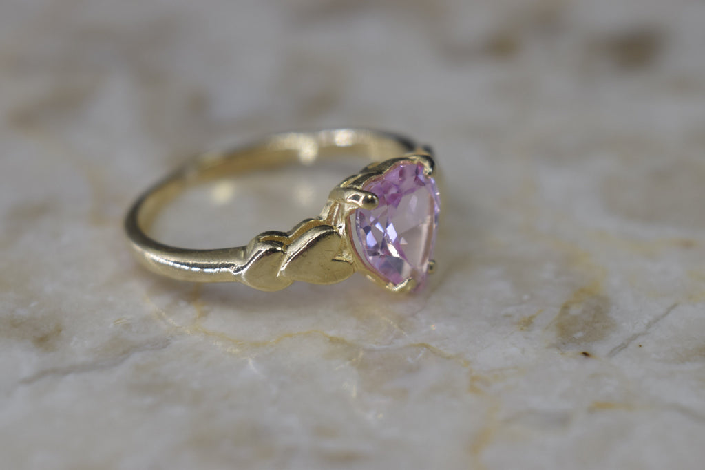 Vintage 14k Gold Pink Topaz Heart Ring