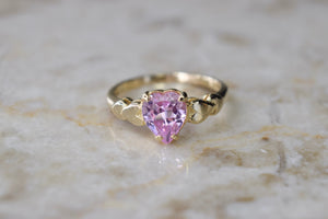 Vintage 14k Gold Pink Topaz Heart Ring