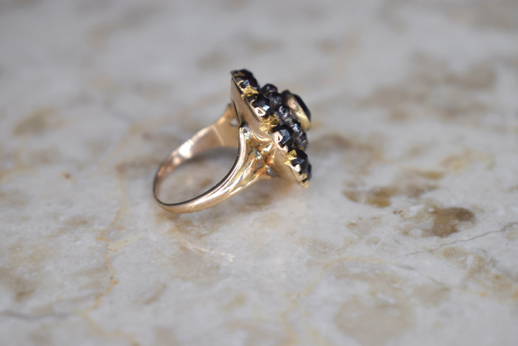 Antique Victorian 12k Gold Garnet Cluster Ring