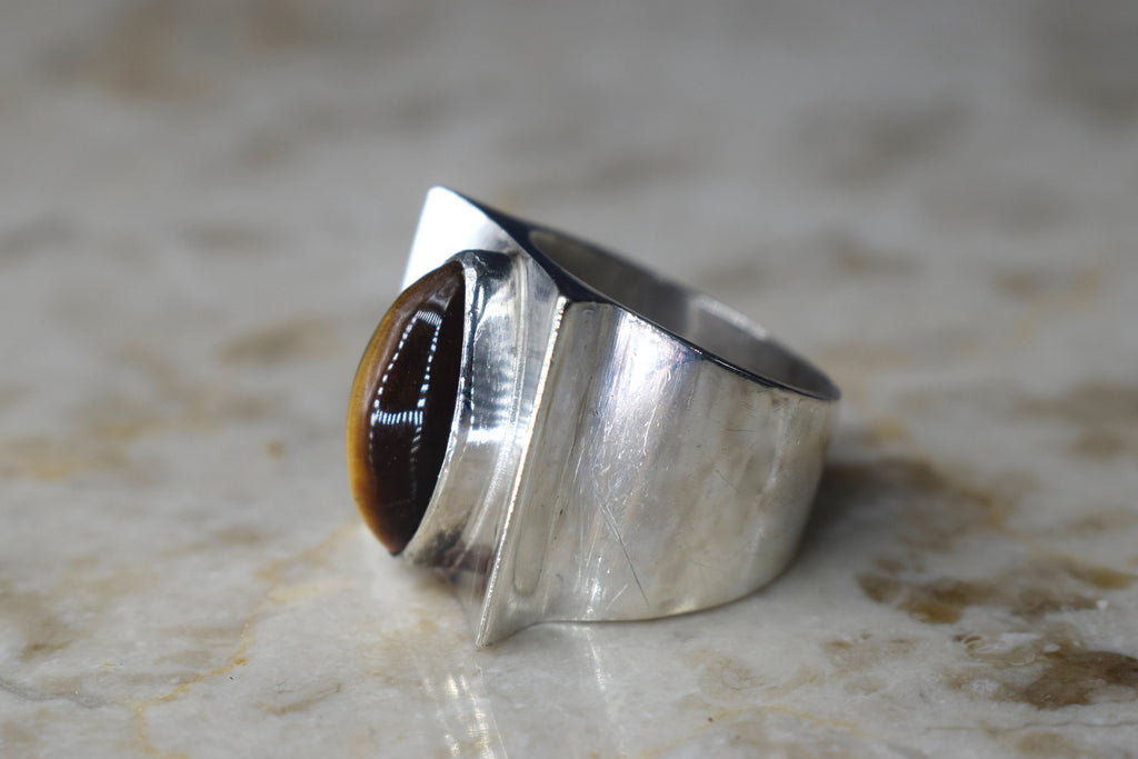 Vintage Modernist Silver Ring with Tigers Eye