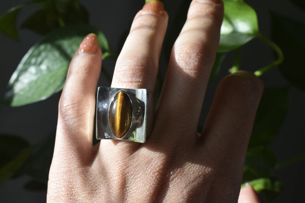 Vintage Modernist Silver Ring with Tigers Eye