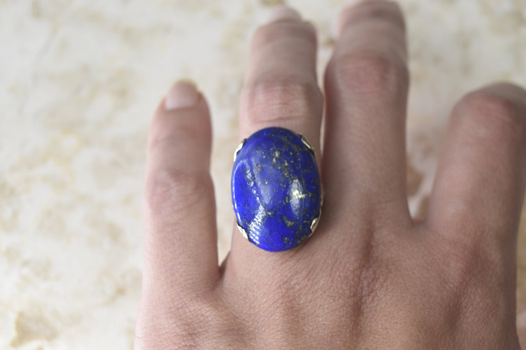 Vintage Big Lapis Lazuli Ring with 14k Gold Heart Setting